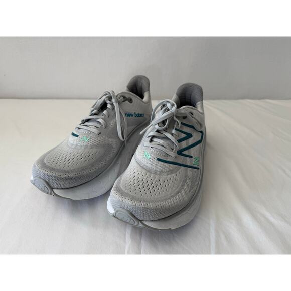 New Balance Men's Fresh Foam X More V4 Light Aluminum/Dark Moonstone 9 EE - Picture 1 of 7
